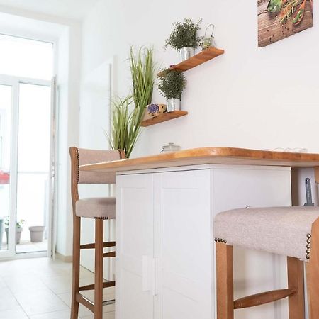 2 Rooms & Balcony - Top Location! Wina Bagian luar foto