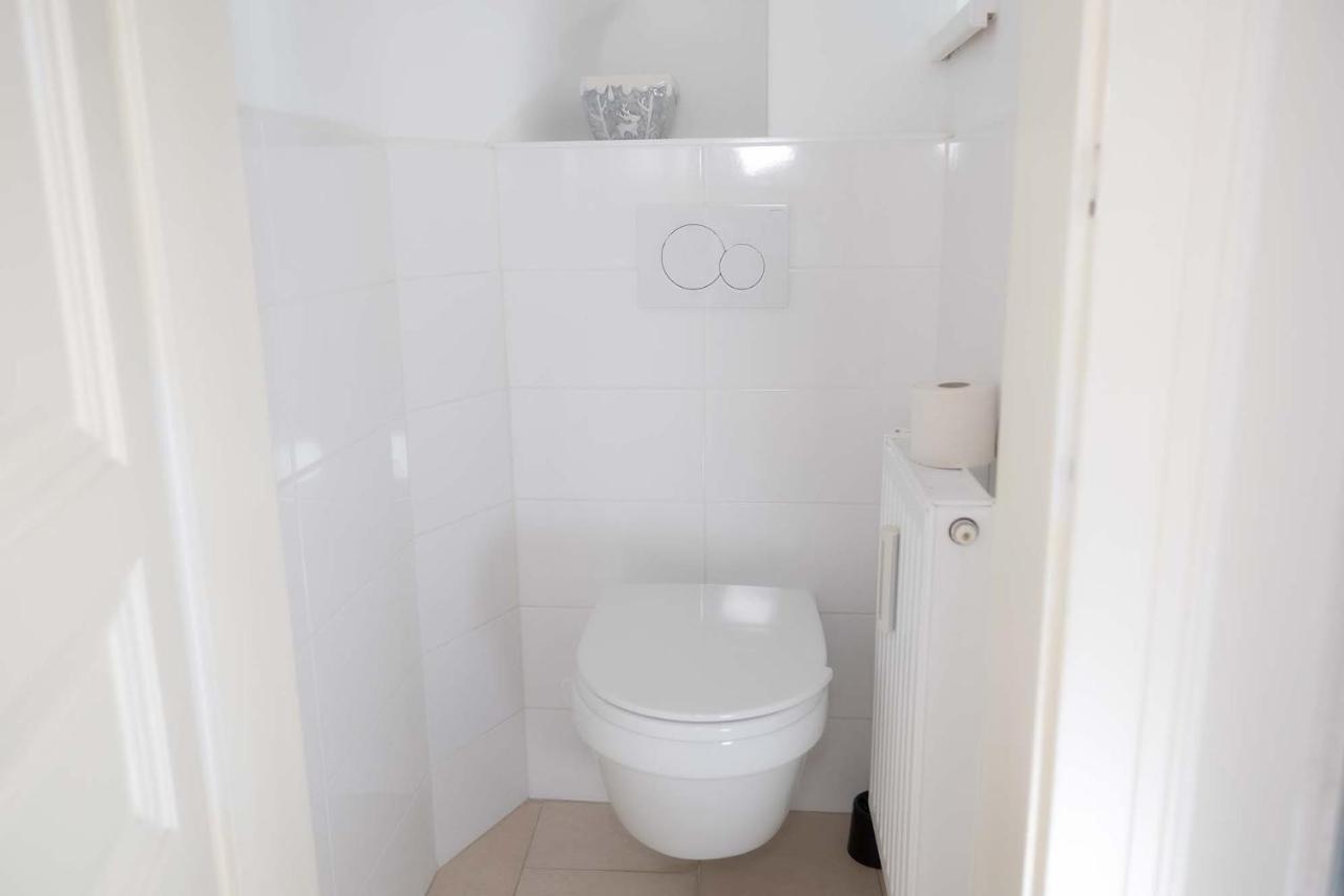 2 Rooms & Balcony - Top Location! Wina Bagian luar foto